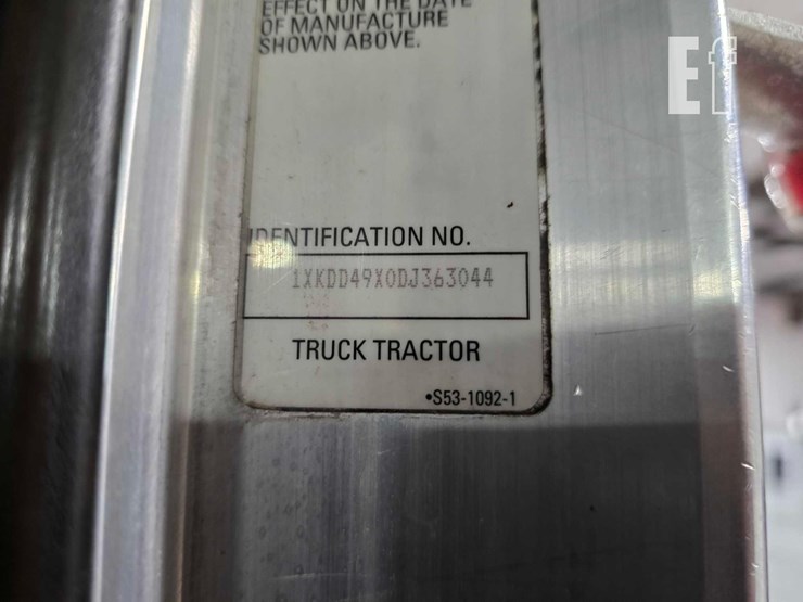 2013-kenworth-t800-image-31