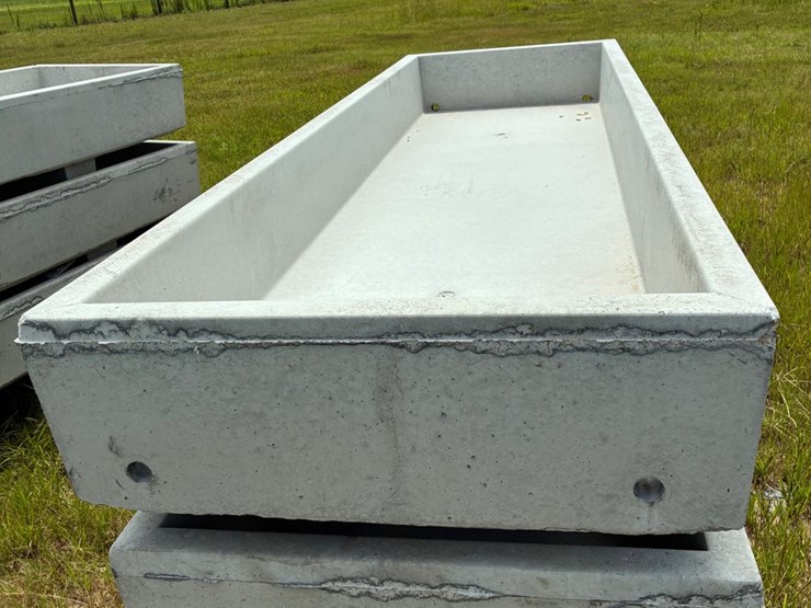 #20271-•-feed-troughs-image-3