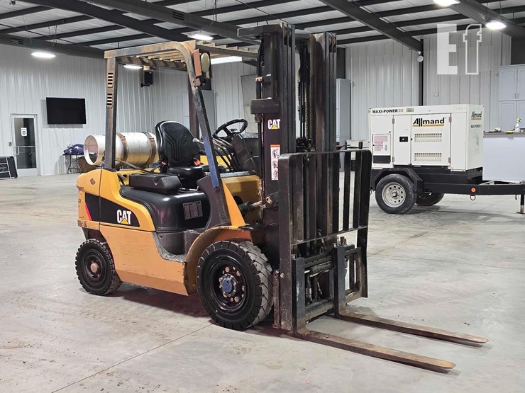 2018-caterpillar-gp25n-image-2