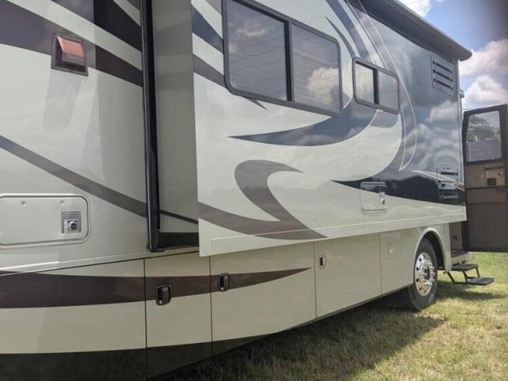 2008-custom-built-image-13