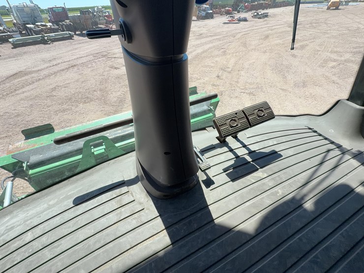 2015-john-deere-s680-image-56