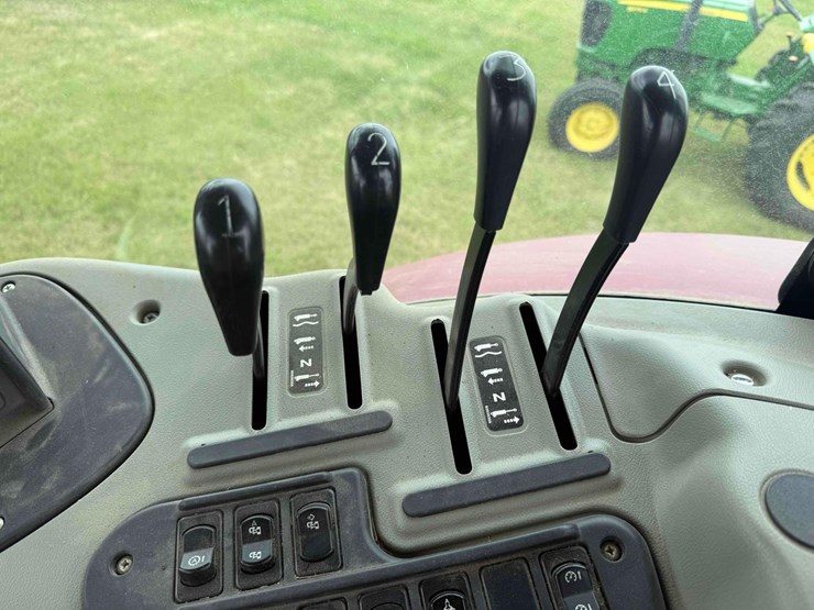2009-case-ih-l770-image-21