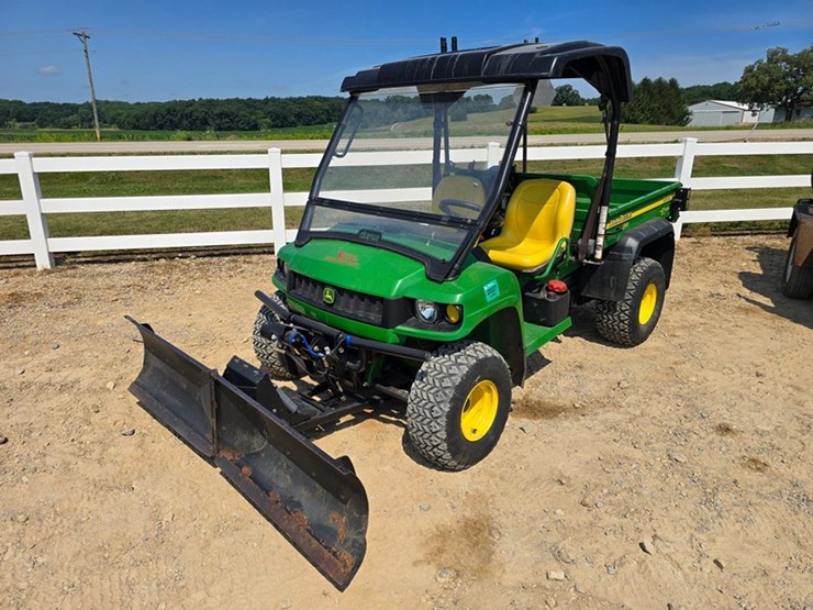 2006-john-deere-gator-image-1
