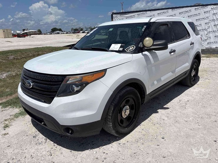 2013-ford-explorer-image-1
