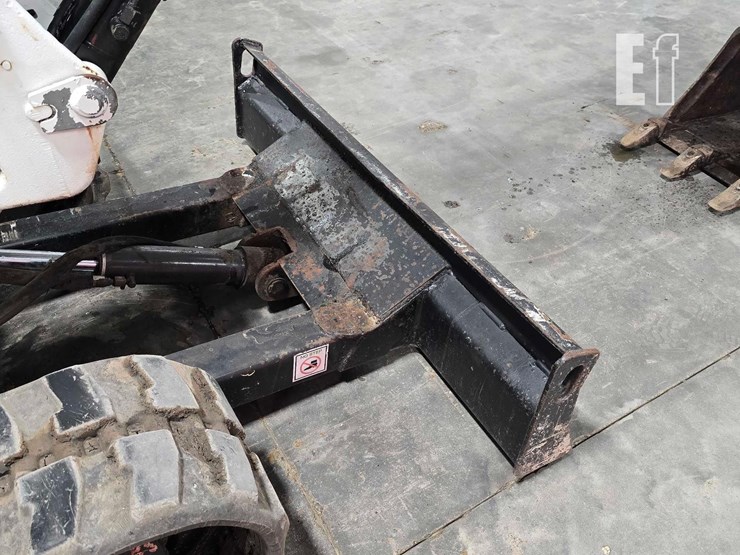 2008-bobcat-325g-image-15
