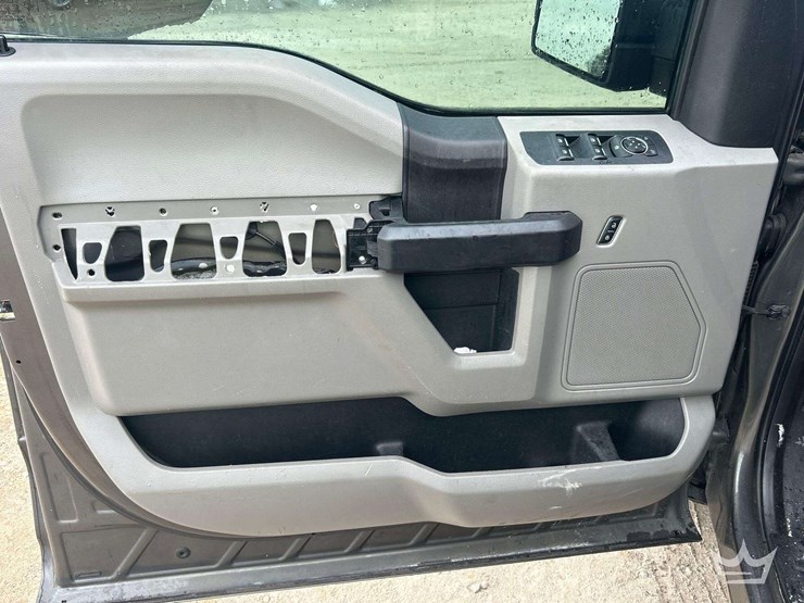 2015-ford-f150-image-10
