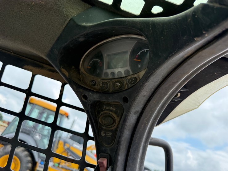 bobcat-t550-image-47