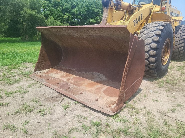 john-deere-744e-pay-loader-image-9