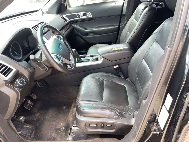 2014-ford-explorer-limited-image-10