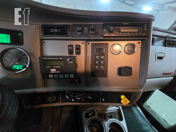 2013-kenworth-t370-image-14