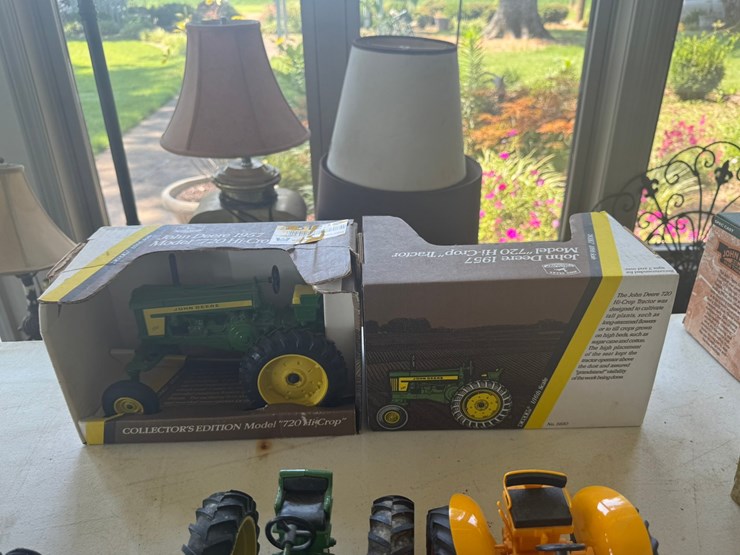 1957-john-deere-720-image-17