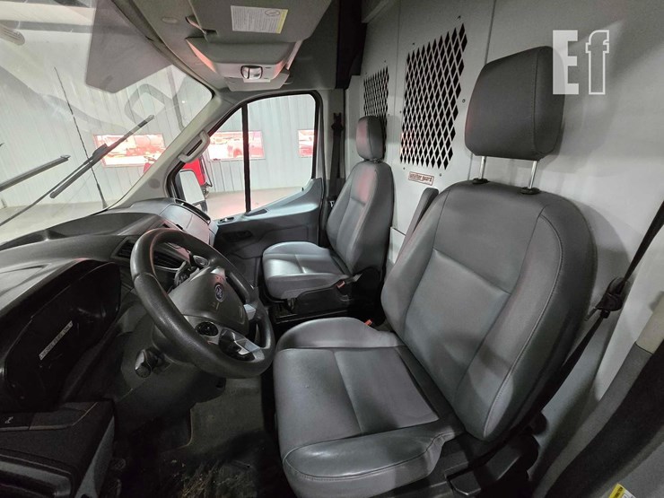 2015-ford-transit-image-9