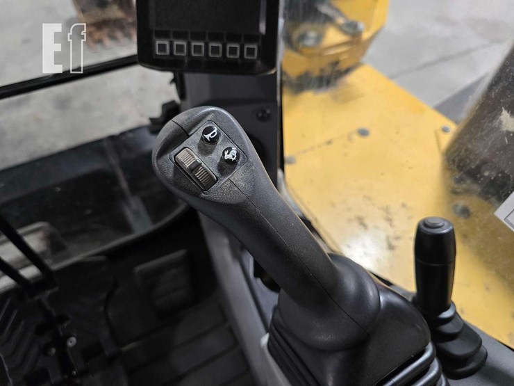 2021-caterpillar-308-cr-image-21