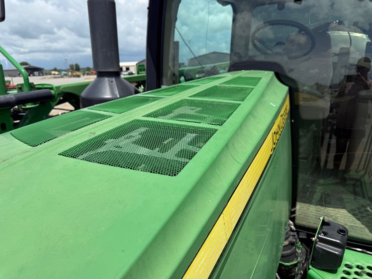 2016-john-deere-r4038-image-94
