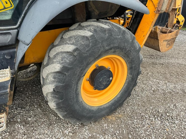 jcb-3cx14-image-13