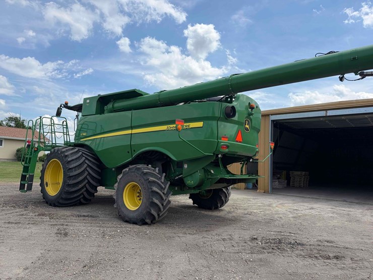 2019-john-deere-s780-image-3