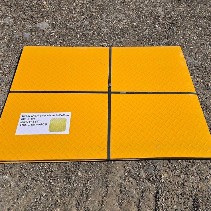 QTY. (20) YELLOW STEEL DIAMOND PLATES