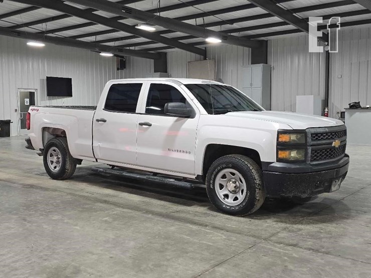 2015-chevrolet-silverado-1500-image-2