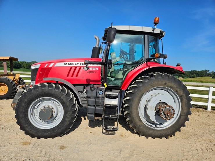 massey-ferguson-7624-image-2