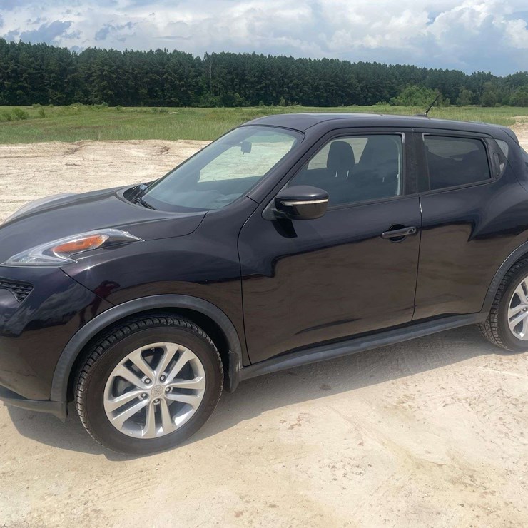 2015 NISSAN JUKE