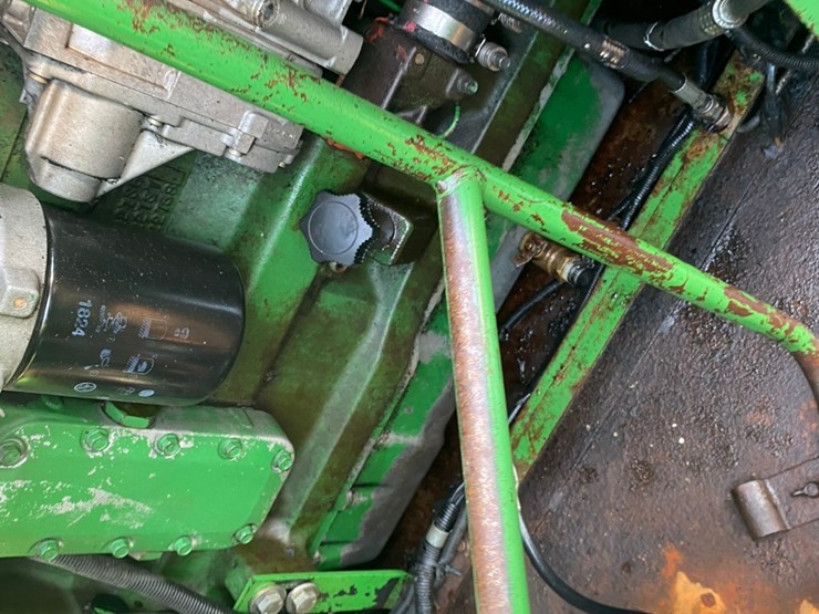 john-deere-9600-4x4-combine-image-70