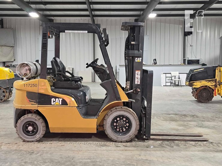 2020-caterpillar-gp25n-image-6
