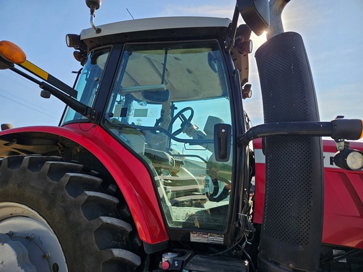 massey-ferguson-7624-image-30