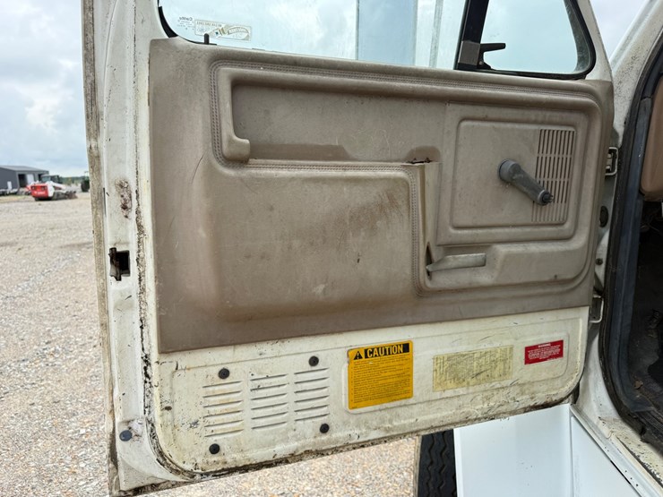 1989-ford-f700-image-73