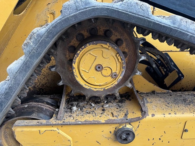 2020-caterpillar-299d3-xe-image-22
