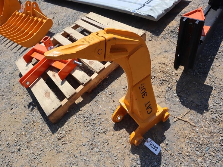 caterpillar-305-image-1