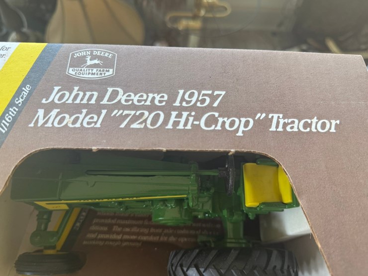 1957-john-deere-720-image-15
