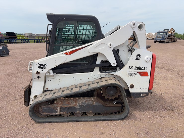 2017-bobcat-t650-image-8