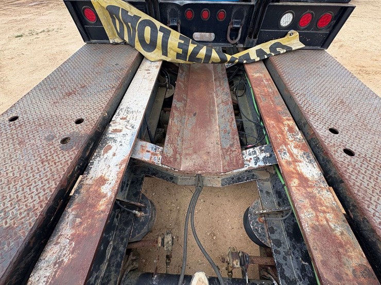 2001-fontaine-lowboy-image-30