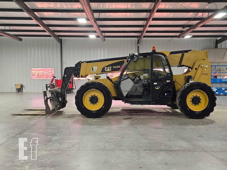 2016-caterpillar-tl642d-image-5