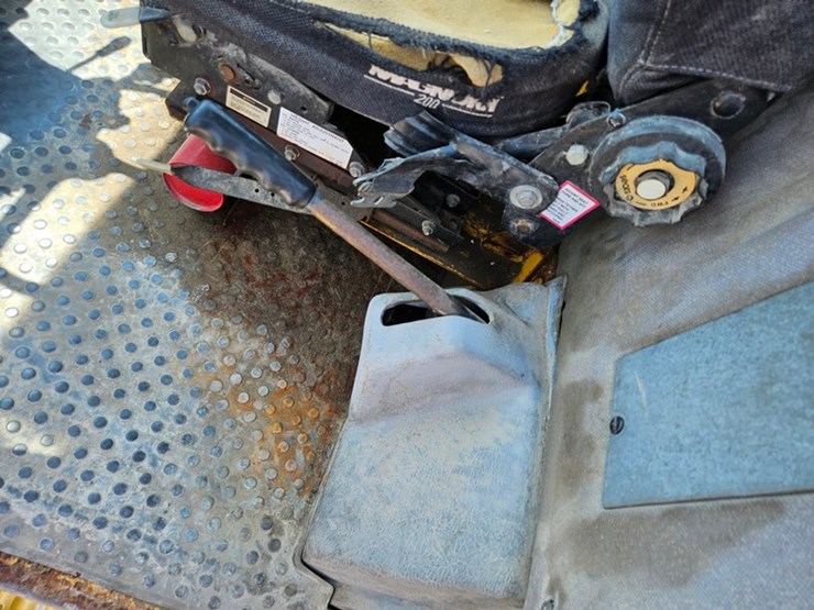 volvo-l90-image-33