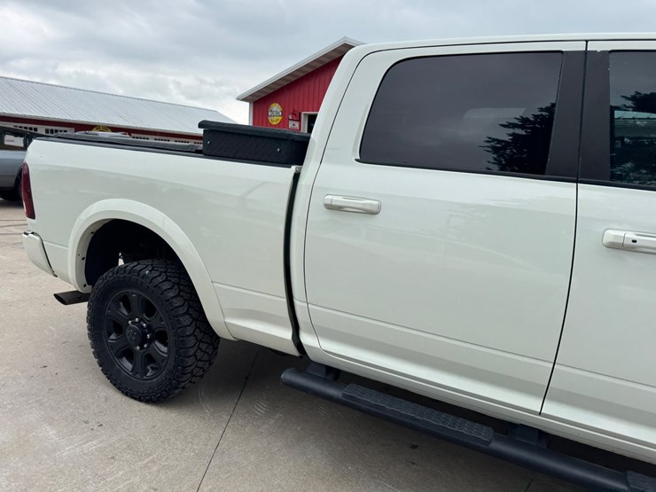 2016-dodge-ram-2500-image-7