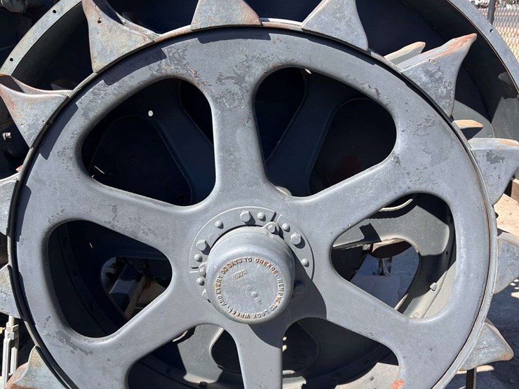 case-12-20-cross-motor-and-trailer-image-10