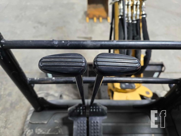 2018-caterpillar-303.5e2-cr-image-18