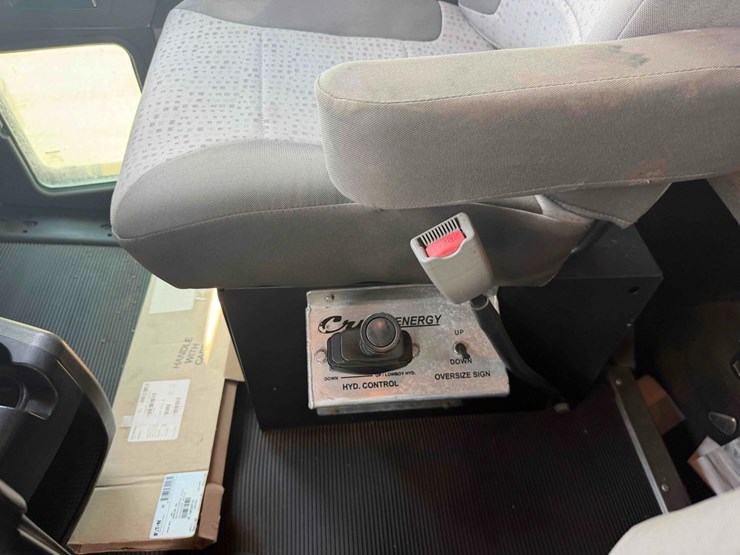 2012-kenworth-t800-image-11