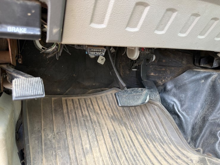 2008-ford-f250-image-114