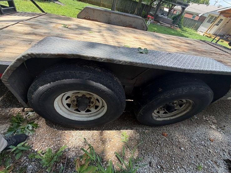 #1100-•-pj-20’-equipment-trailer-image-9