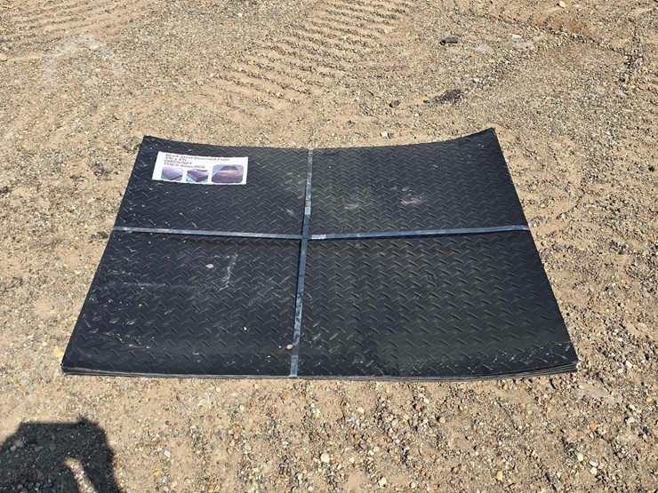 qty.-(20)-black-steel-diamond-plates-image-1