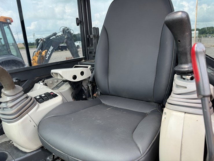 2023-hitachi-zx55u-5a-image-51