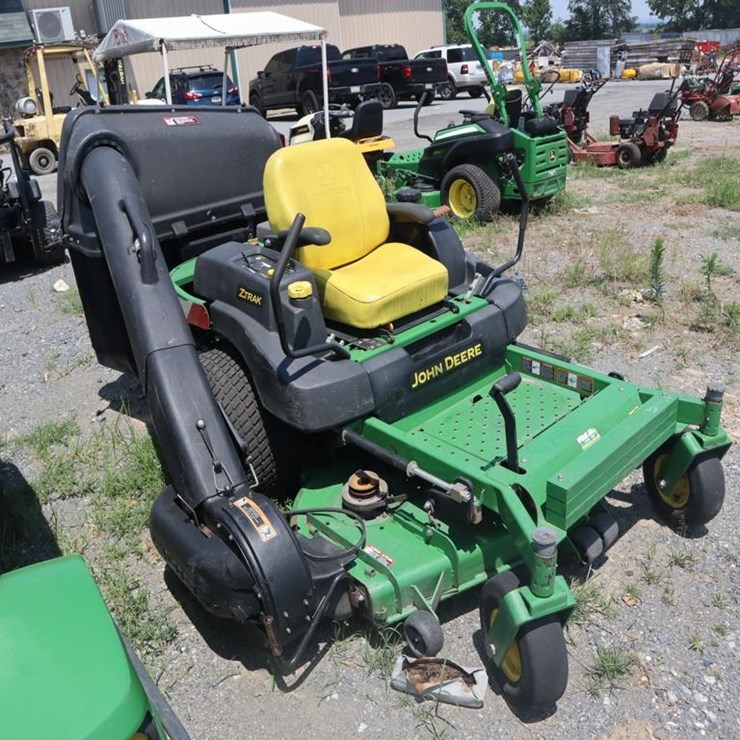 JOHN DEERE 757