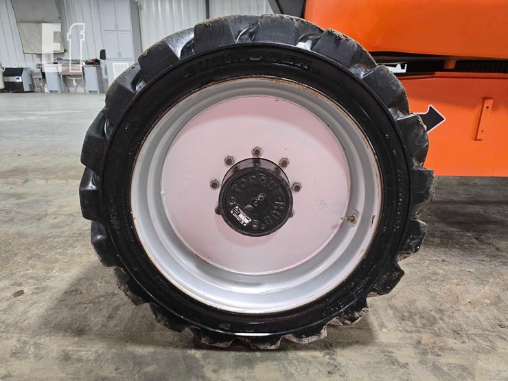 2006-jlg-600aj-image-22