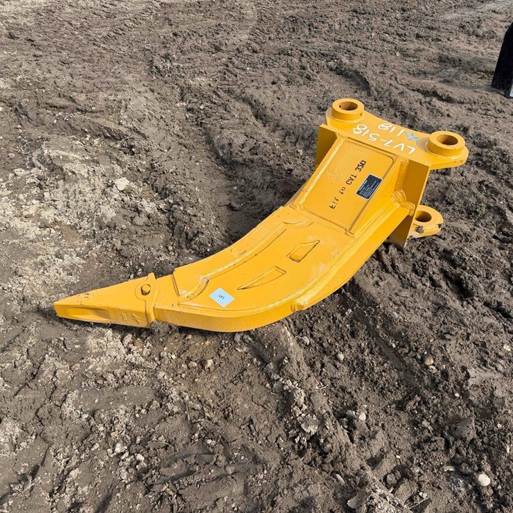 CATERPILLAR 320