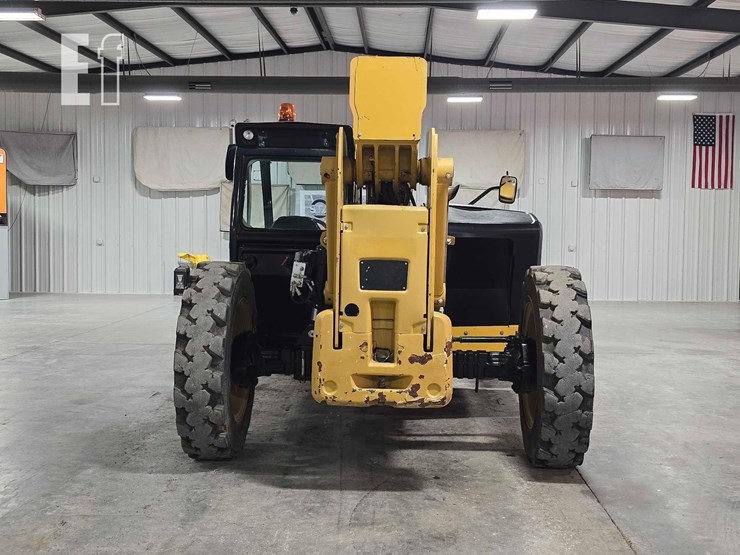 2016-caterpillar-tl642d-image-8