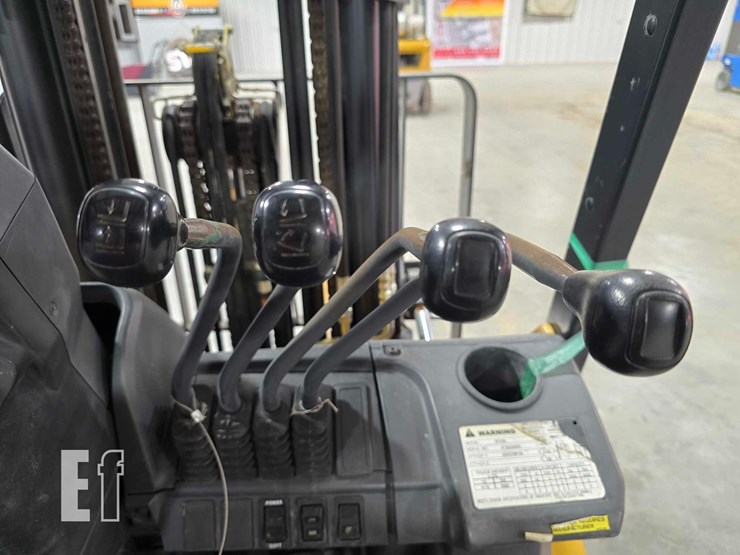 2020-caterpillar-gp25n-image-19