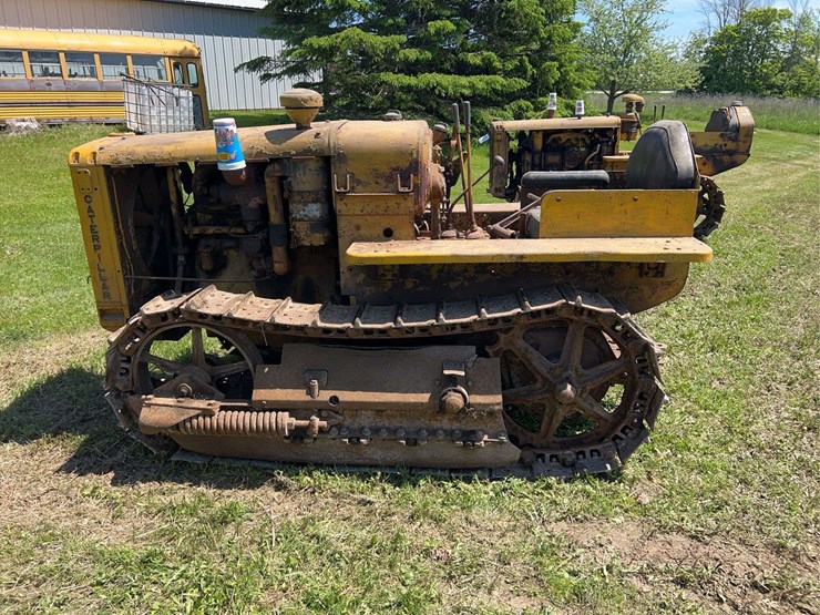 caterpillar-twenty-two-image-6