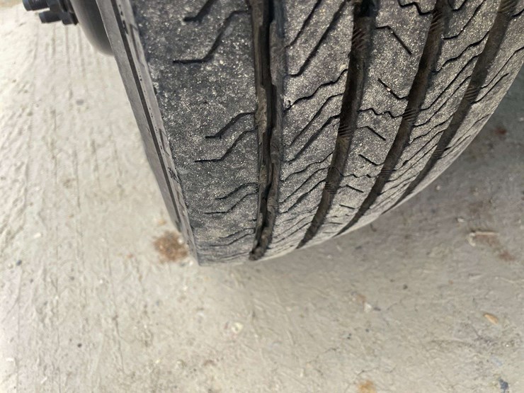 2005-ford-f450-image-21